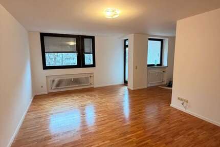 Wohnung München Moosach - 4 Zimmer, 101 m&sup2;, 1.800&euro; | Angebot:26672380