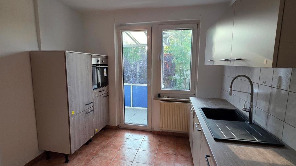 Etagenwohnung Calbe (Saale) - 6 Zimmer, 110 m&sup2;, 825&euro; | Angebot:27627769