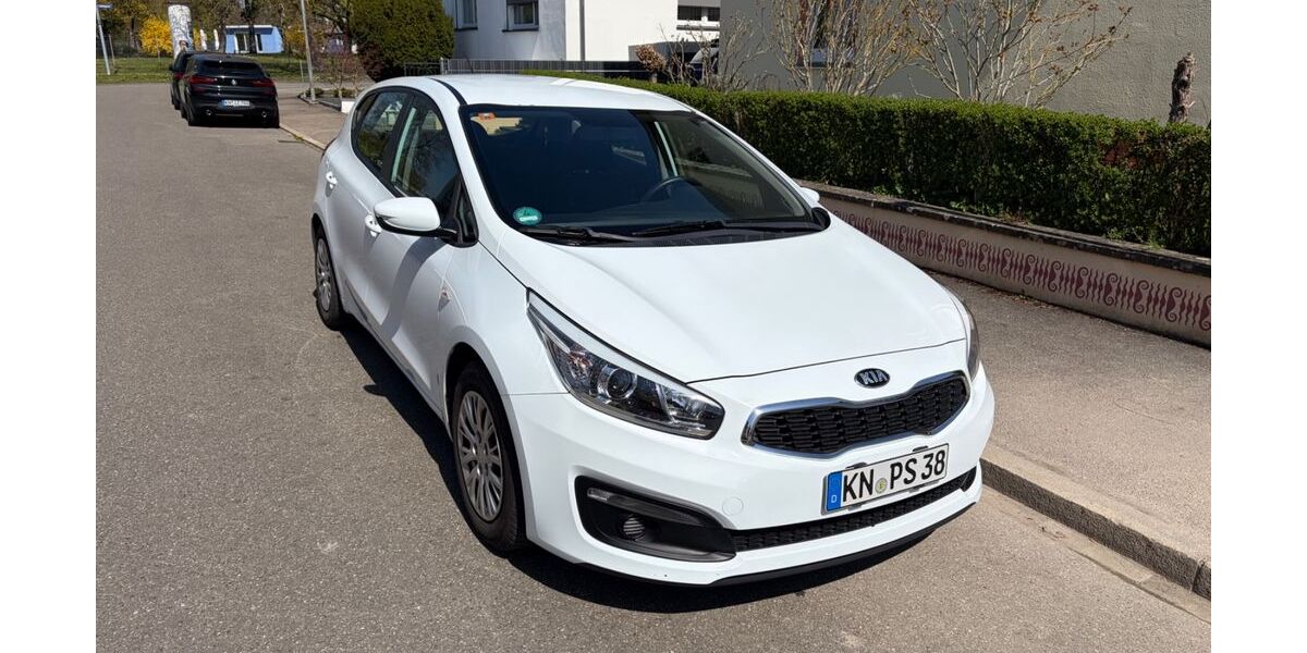 Kia ceed / Ceed 125.000 km 7.900 &euro; Singen 78224
