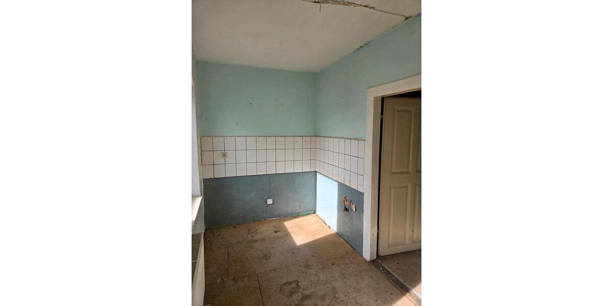 Mehrfamilienhaus, Wohnhaus Löbau - 10 Zimmer, 300 m&sup2;, 41.000&euro; | Angebot:26837285