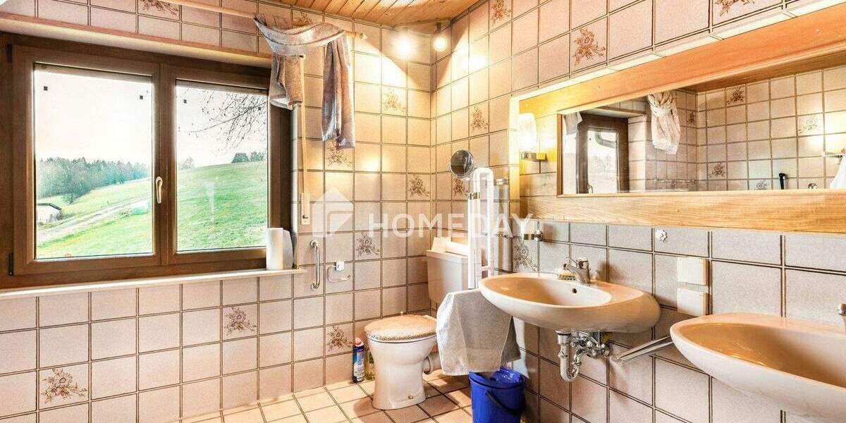 Einfamilienhaus Gersfeld Sandberg - 8 Zimmer, 168 m&sup2;, 325.000&euro; | Angebot:25773264