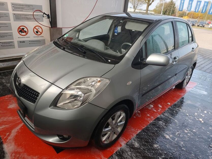 Yaris