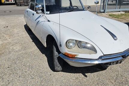 Citroen DS 72.000 km 12.500 € Gundelfingen / Freiburg 79194