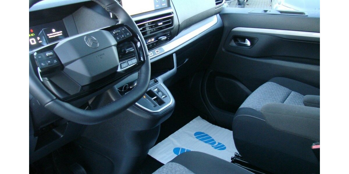 Citroen Spacetourer 180 Plus M, AHK LED Kamera180º 8 Sitze 5.882 km 37.980 &euro; Falkensee 14612