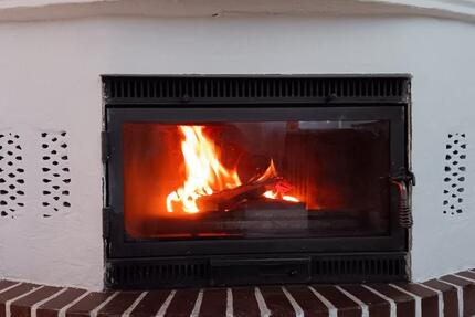 3,5ZBK, großer Balkon, Vollholz-Einbauküche, Kamin, Innenstadt 3 zimmer