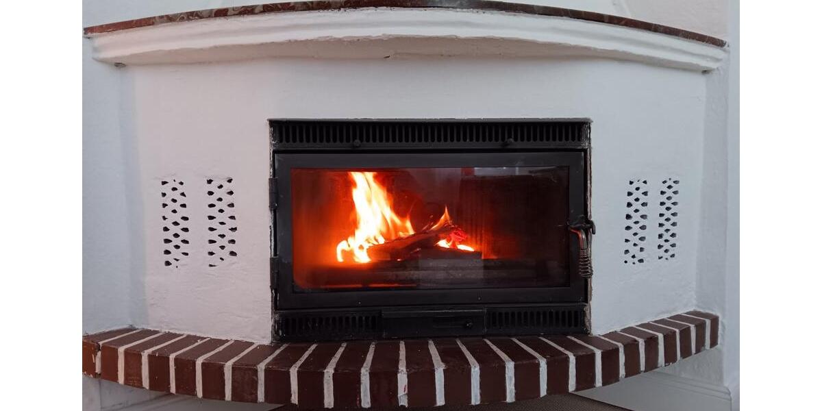 3,5ZBK, großer Balkon, Vollholz-Einbauküche, Kamin, Innenstadt 3 zimmer