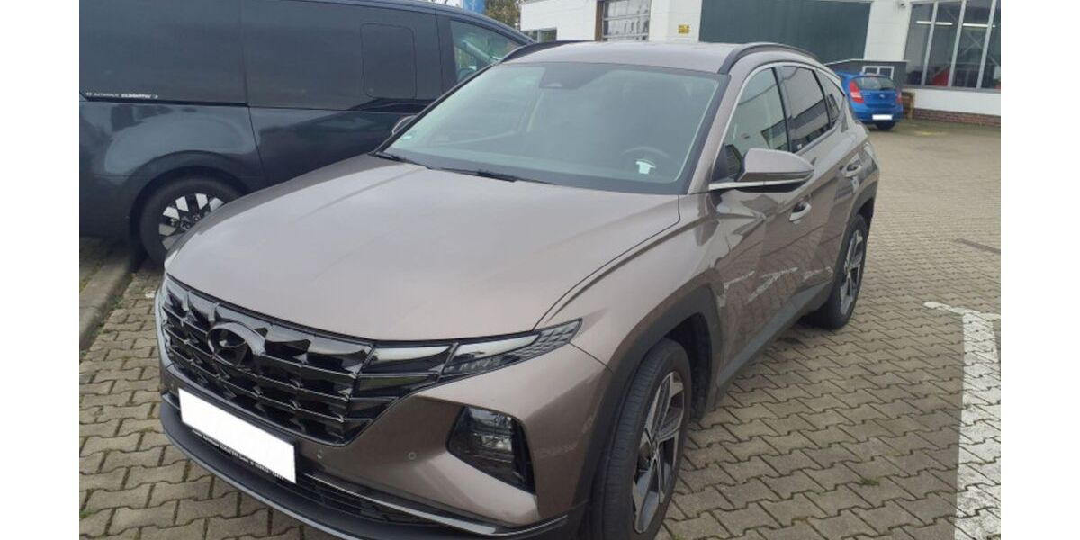 Hyundai TUCSON 27.817 km 25.900 € Berlin 12359