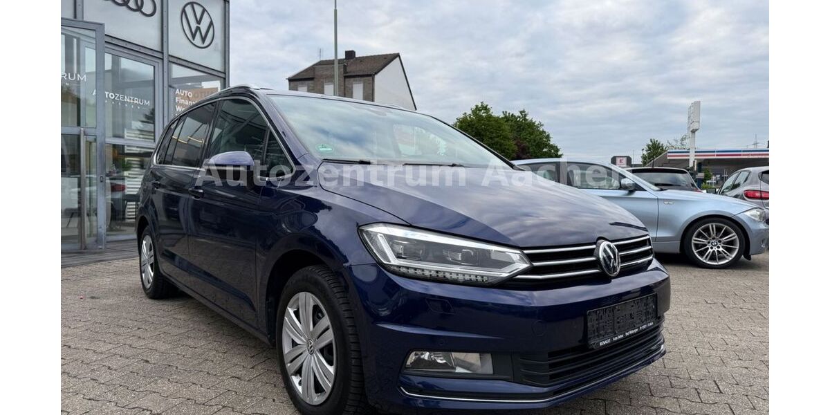 VW Touran 220.000 km 7.990 &euro; Eschweiler 52249