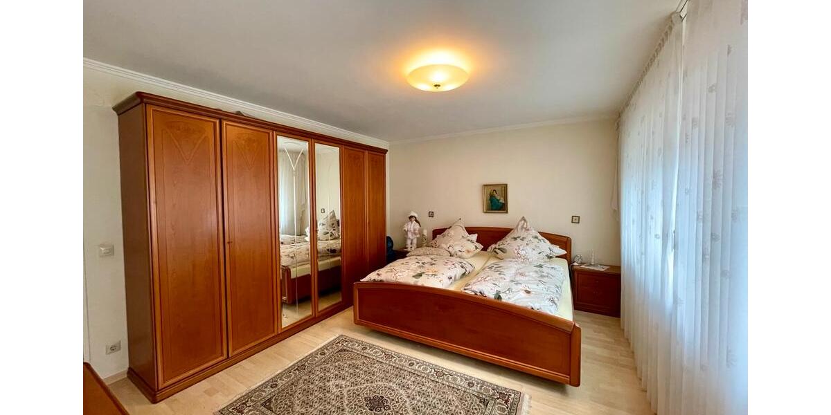 Reihenhaus Bocholt Stenern - 9 Zimmer, 200 m&sup2;, 440.000&euro; | Angebot:26429372