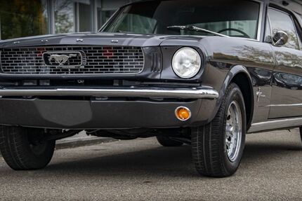 Ford Mustang 76.026 km 49.890 € Mindelheim 87719