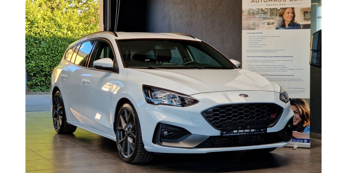 Ford Focus 45.655 km 24.999 &euro; Gäufelden 71126