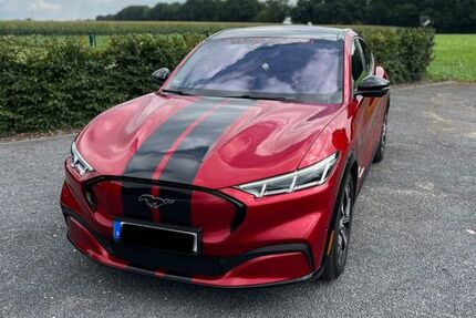 Ford Mustang Mach-E 122.072 km 22.999 € Minden 32425
