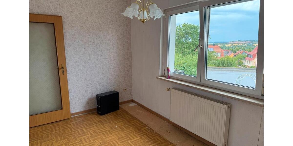 Einfamilienhaus Sollstedt - 8 Zimmer, 125 m&sup2;, 125.000&euro; | Angebot:27127862