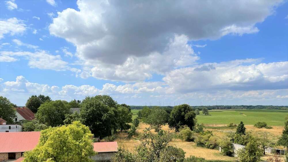 Erstbezug nach kompletter Renovierung. 3 zimmer
