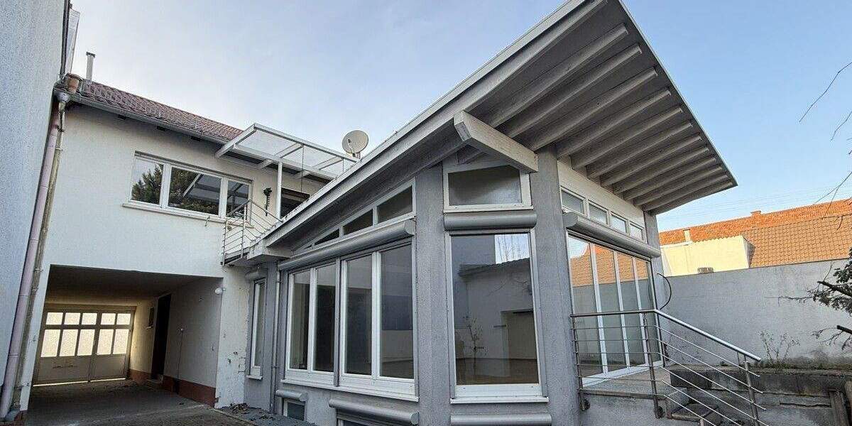 Mehrfamilienhaus, Wohnhaus Graben-Neudorf Neudorf - 7 Zimmer, 224 m&sup2;, 490.000&euro; | Angebot:25736356