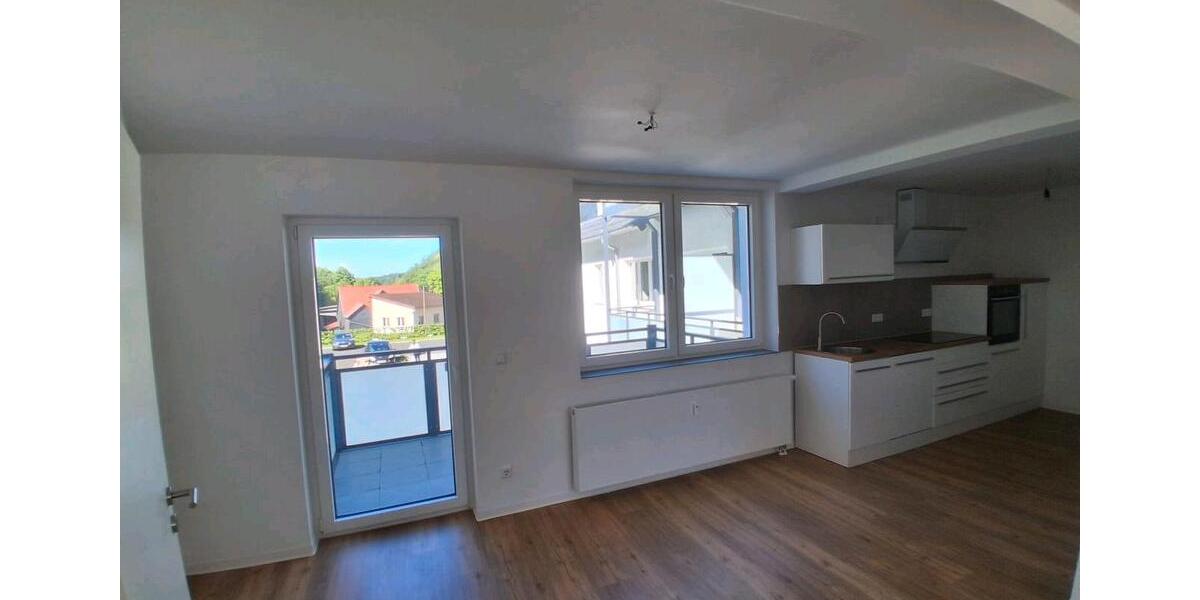 Etagenwohnung Bad Liebenstein - 3 Zimmer, 88 m&sup2;, 748&euro; | Angebot:26656086