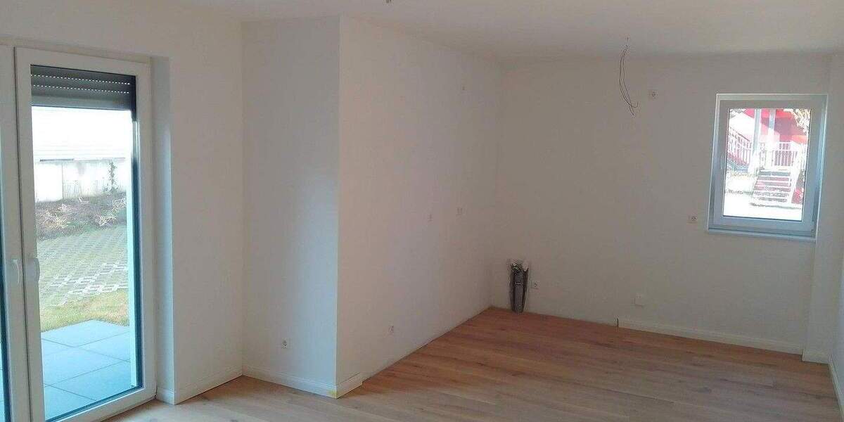 Etagenwohnung Schloß Holte-Stukenbrock Stukenbrock - 2 Zimmer, 66 m&sup2;, 279.500&euro; | Angebot:25281121