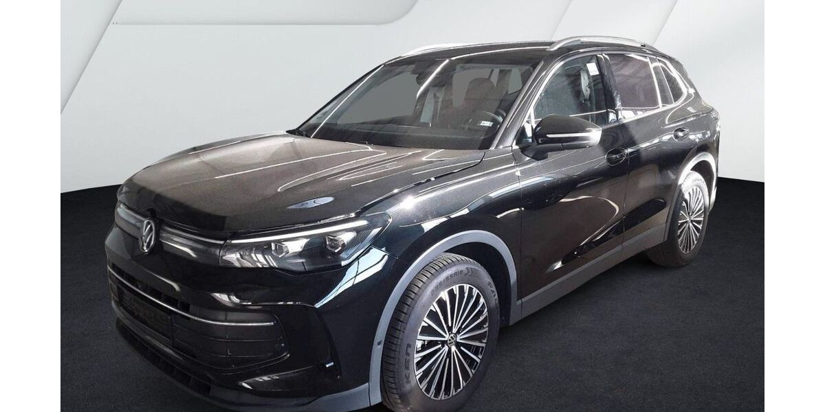 VW Tiguan 11.800 km 33.890 &euro; Meißen 01662