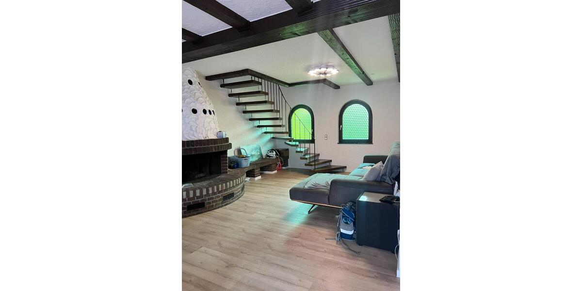 Maisonettenwohnung Kirchardt - 6 Zimmer, 170 m&sup2;, 1.300&euro; | Angebot:26664676