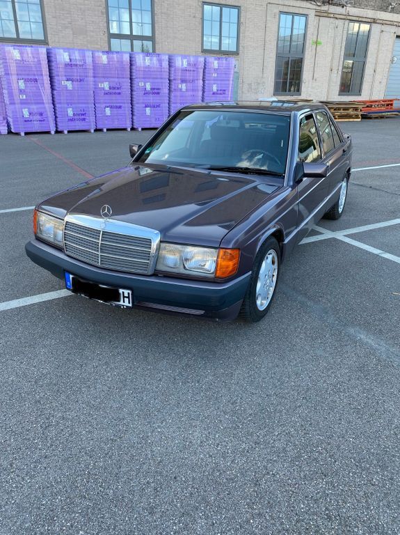 Mercedes-Benz 190 203.000 km 5.299 € Aalen 73430