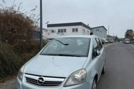 Opel Zafira 195.500 km 2.999 &euro; Bad Camberg 65520