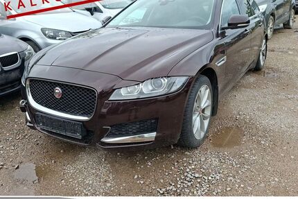 Jaguar XF 94.479 km 9.385 &euro; Achern 77855