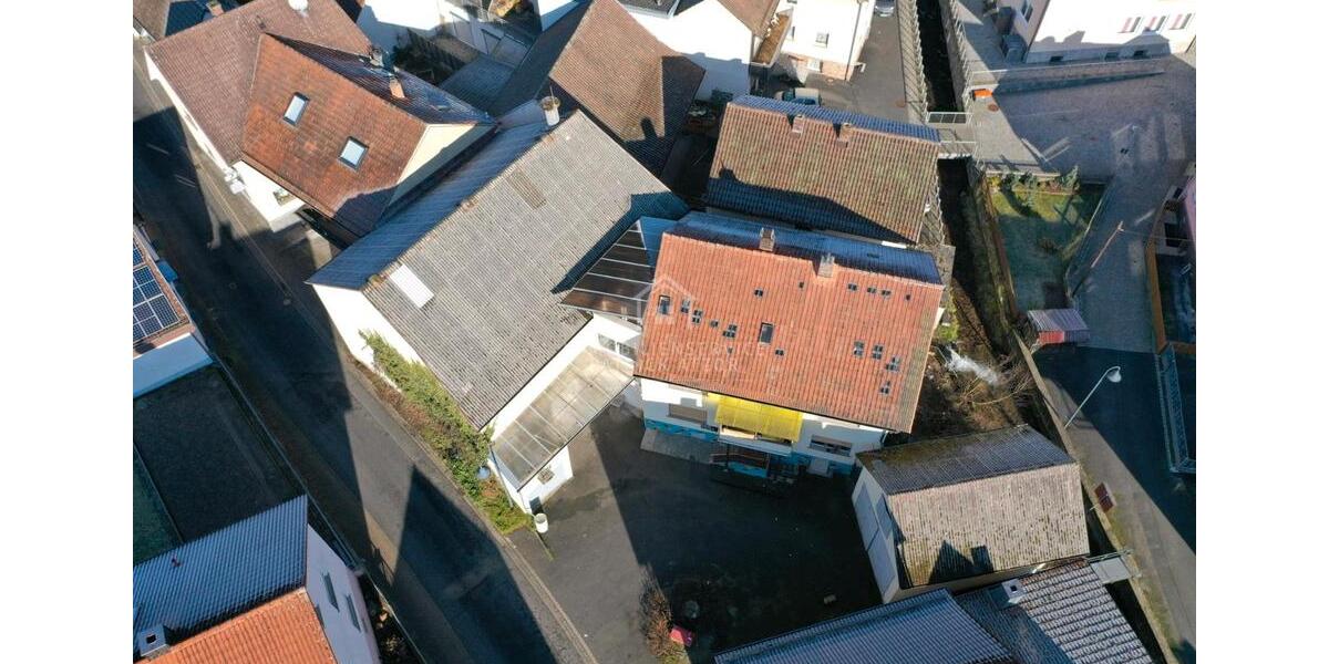 Etagenwohnung Burkardroth - 4 Zimmer, 90 m&sup2;, 850&euro; | Angebot:26674789