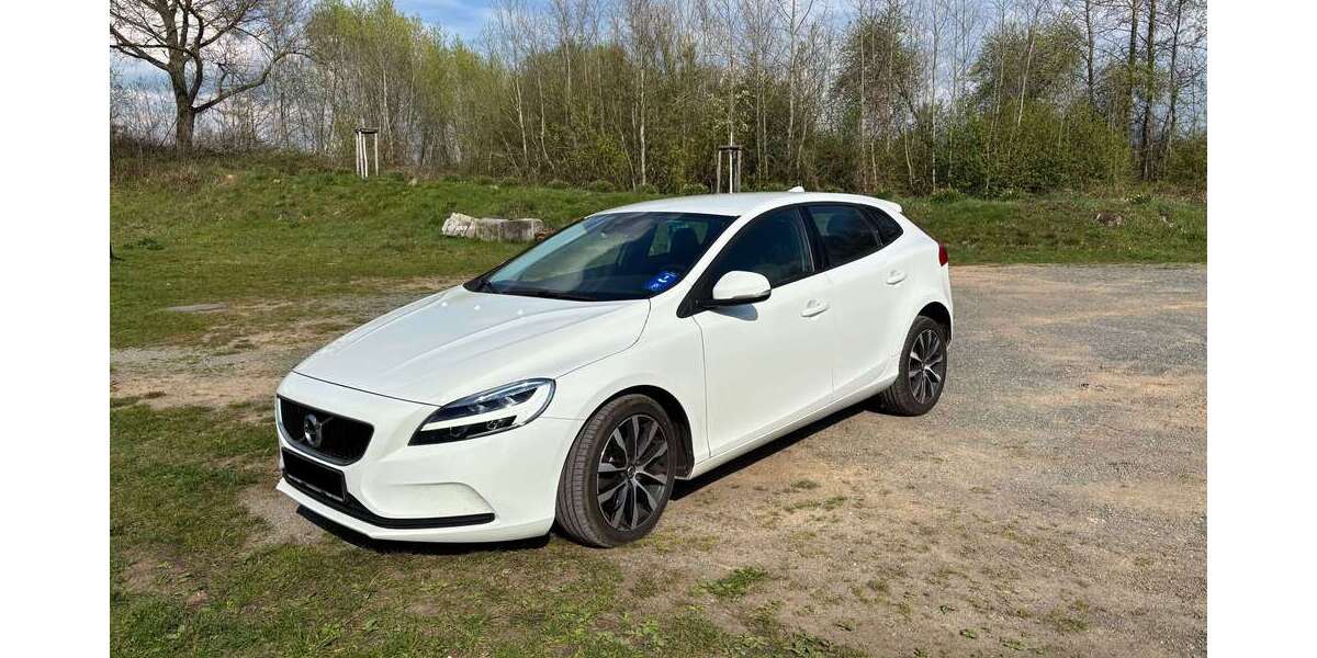 Volvo V40 75.828 km 14.499 &euro; Büchen 21514