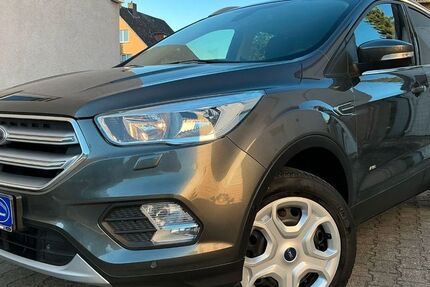 Ford Kuga 105.854 km 11.900 &euro; Hankensbüttel 29386