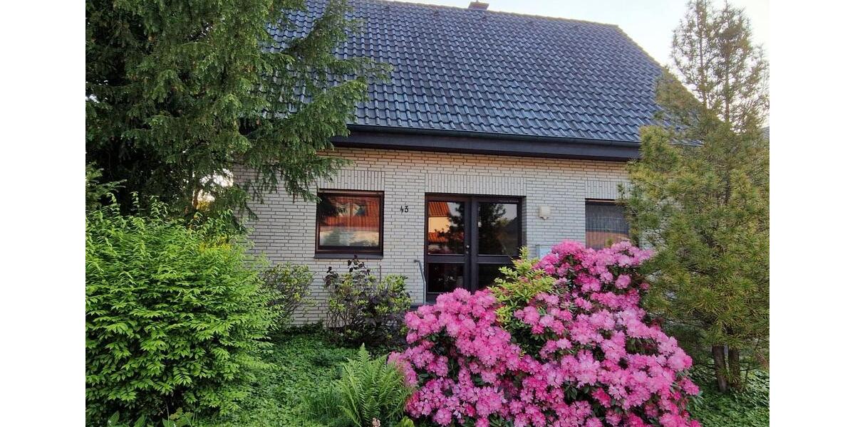 Einfamilienhaus Gütersloh Kattenstroth - 8 Zimmer, 210 m&sup2;, 465.000&euro; | Angebot:27162174
