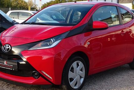 Toyota Aygo (X) 48.000 km 9.200 &euro; Rodgau / Nieder-Roden 63110