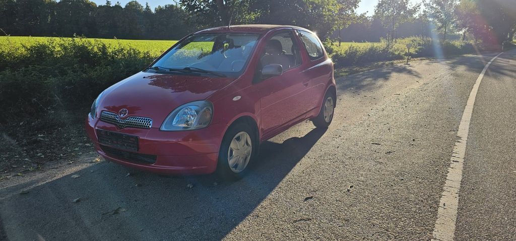Toyota Yaris 141.500 km 3.299 € Oberhausen 86697