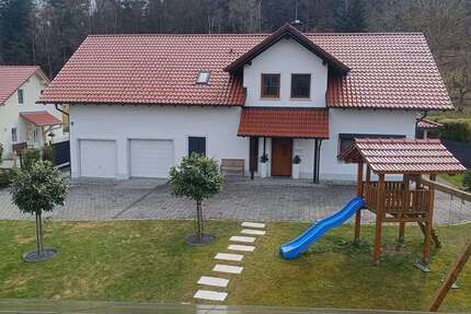 Haus Stallwang - 6 Zimmer, 210 m&sup2;, 499.000&euro; | Angebot:26738424