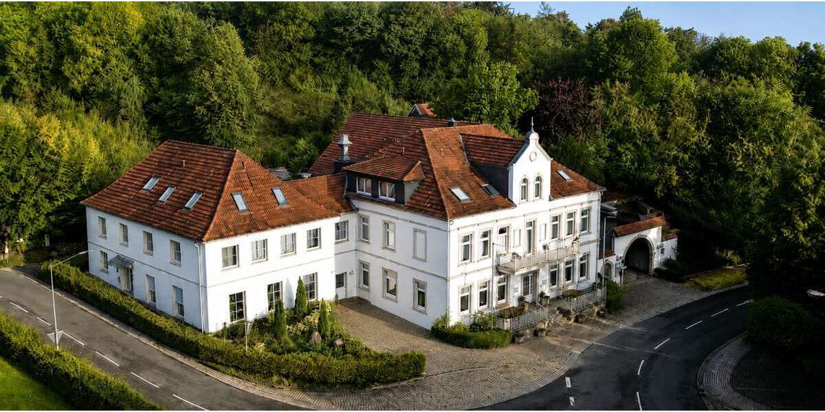 Etabliertes Hotel- & Gastro-Anwesen am Wiehengebirge umfassend modernisiert - Gewerbeobjekt Bad Oeynhausen Dehme | Angebot:27254367