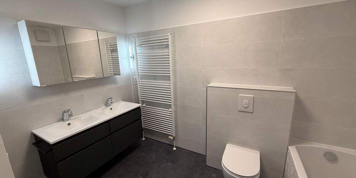 Reihenmittelhaus Grünheide (Mark) Grünheide - 5 Zimmer, 160 m&sup2;, 1.699&euro; | Angebot:23881742