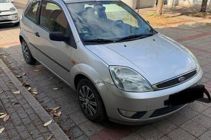 Ford Fiesta 110.000 km 2.300 &euro; Witten 58453
