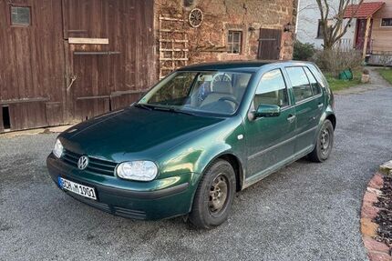 VW Golf 266.000 km 950 &euro; Mudau 69427