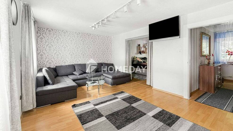 Modernisierte Doppelhaushälfte in Hanglage mit großer Terrasse und Garten 5 zimmer