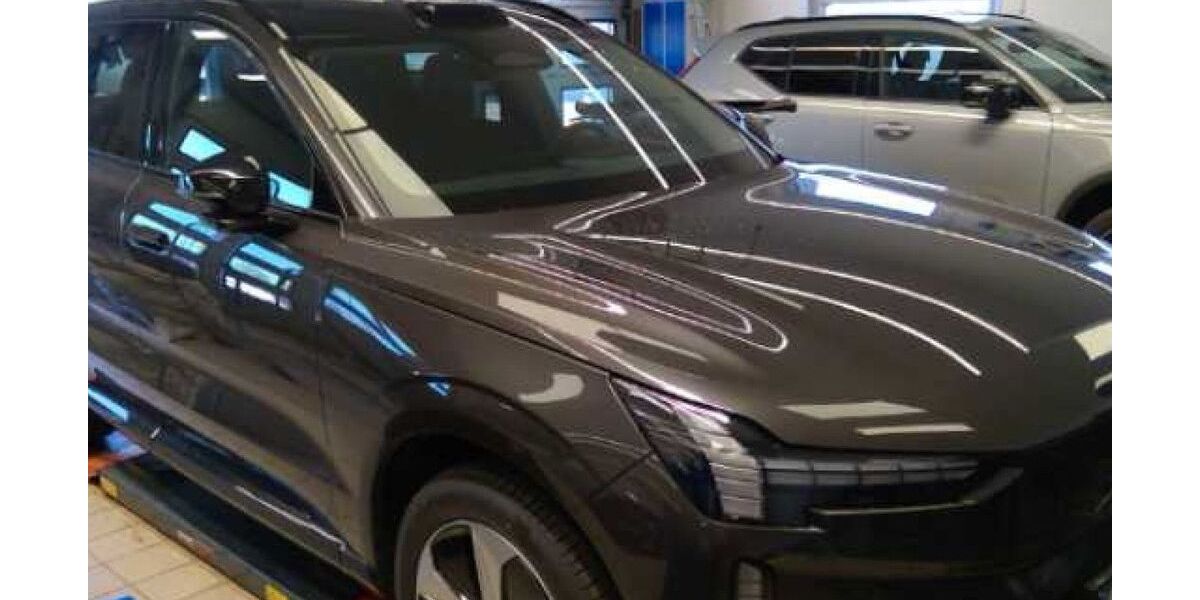 Volvo EX90 2.720 km 70.490 &euro; Soest 59494