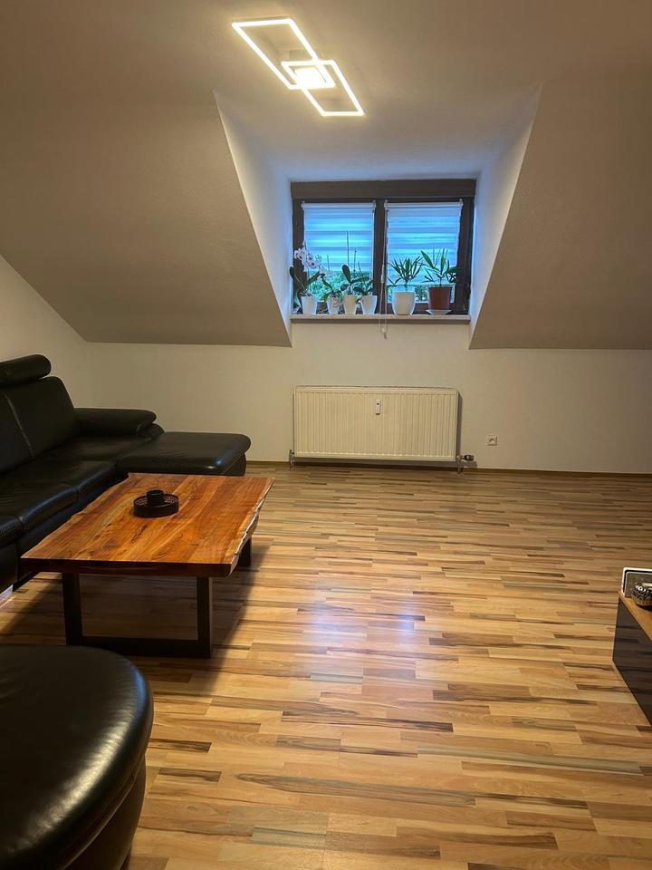 Gepflegte 3-Raum-DG-Wohnung in Möckmühl