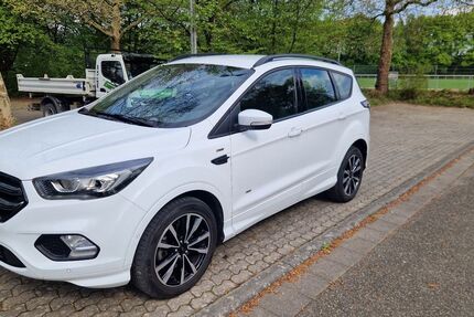 Ford Kuga 112.000 km 14.700 &euro; Bruchsal 76646
