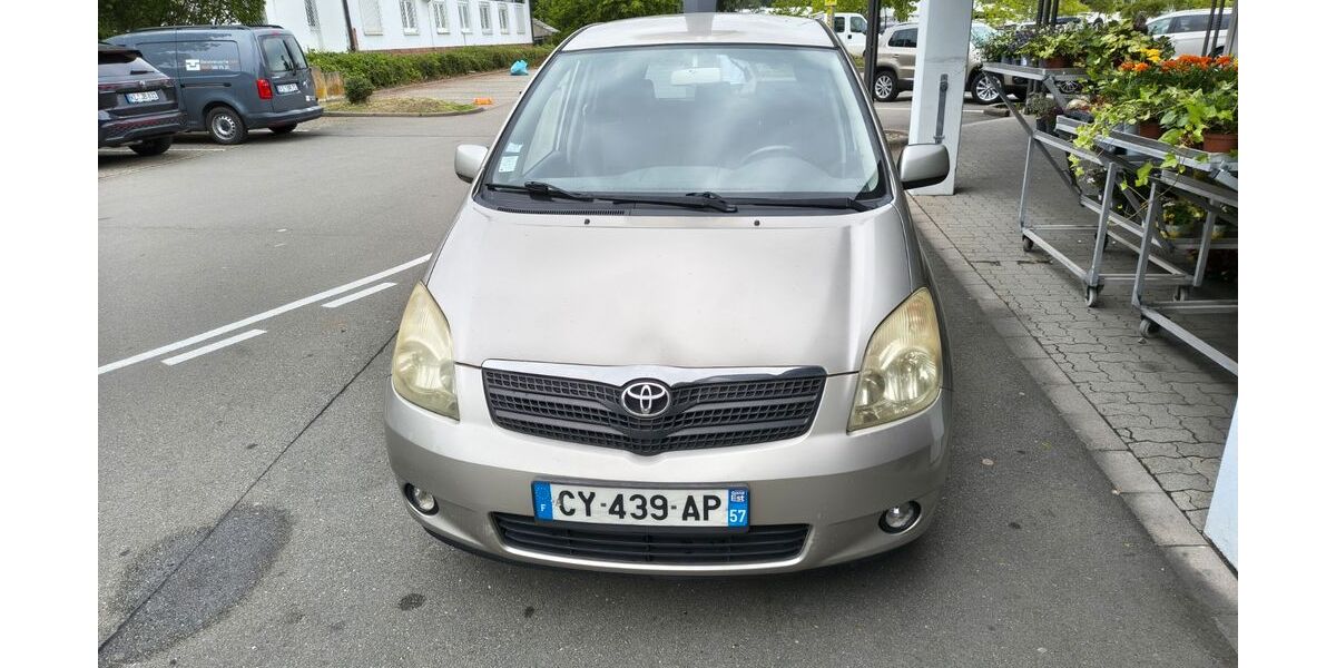 Toyota Corolla Verso 330.000 km 1.200 &euro; Hütschenhausen 66882