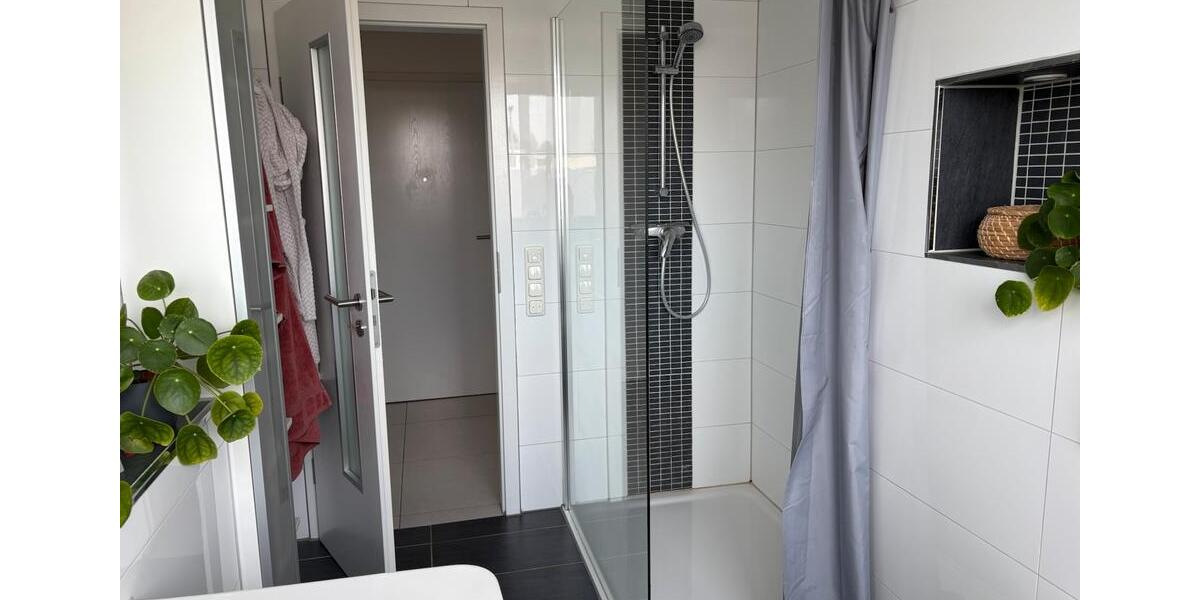 Erdgeschoßwohnung Brühl - 2.5 Zimmer, 75 m&sup2;, 392.000&euro; | Angebot:26686331