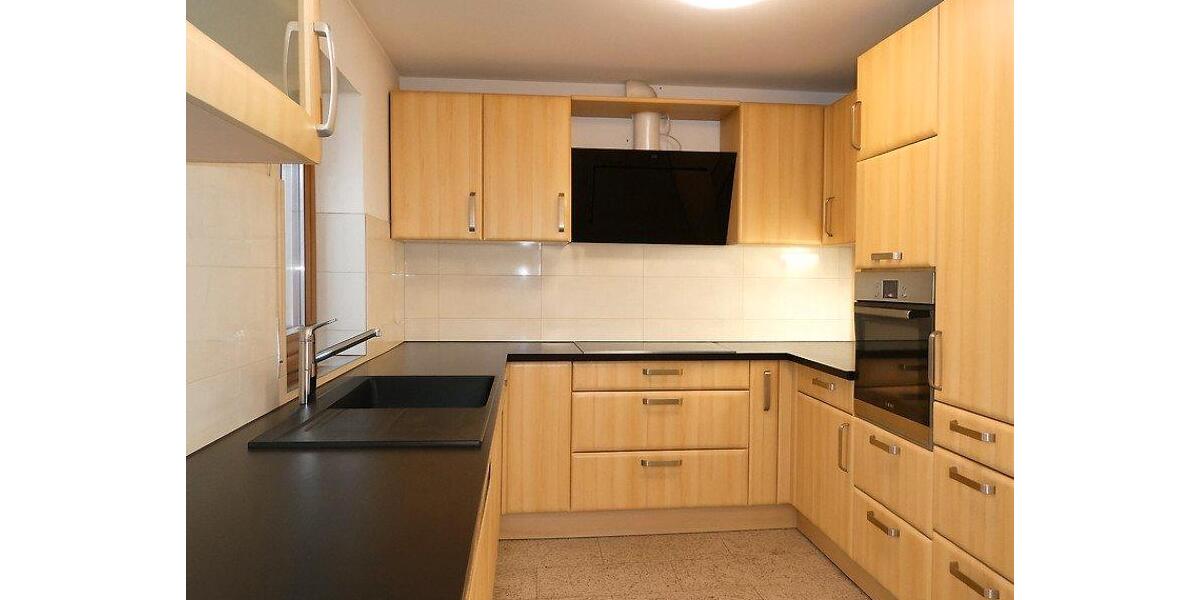 Mehrfamilienhaus, Wohnhaus Rottenburg am Neckar - 9 Zimmer, 223 m&sup2;, 749.000&euro; | Angebot:26639408