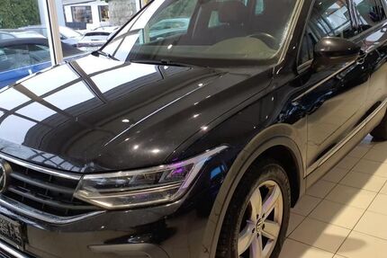 VW Tiguan 209.937 km 17.990 &euro; Braunschweig 38122