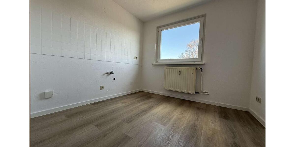 Dachgeschoßwohnung Wilhelmshaven Altengroden - 3 Zimmer, 60 m&sup2;, 400&euro; | Angebot:26090066