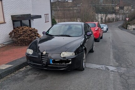 Alfa Romeo 147 145.000 km 1.950 &euro; Hagen 58095