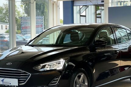 Ford Focus 49.987 km 16.970 € Salzgitter 38228