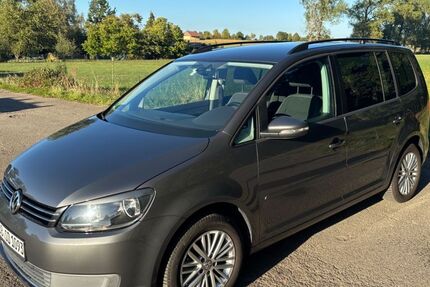 VW Touran 131.000 km 8.800 &euro; Böblingen 71034