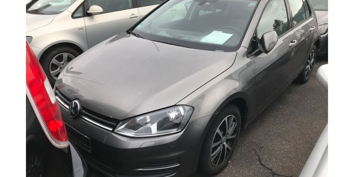 VW Golf 94.000 km 12.890 &euro; Bad Säckingen 79713